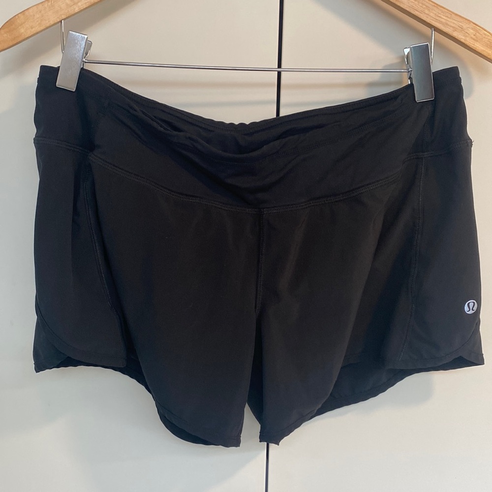 Lululemon Speed Up Lined shorts 4” size 8 black EUC